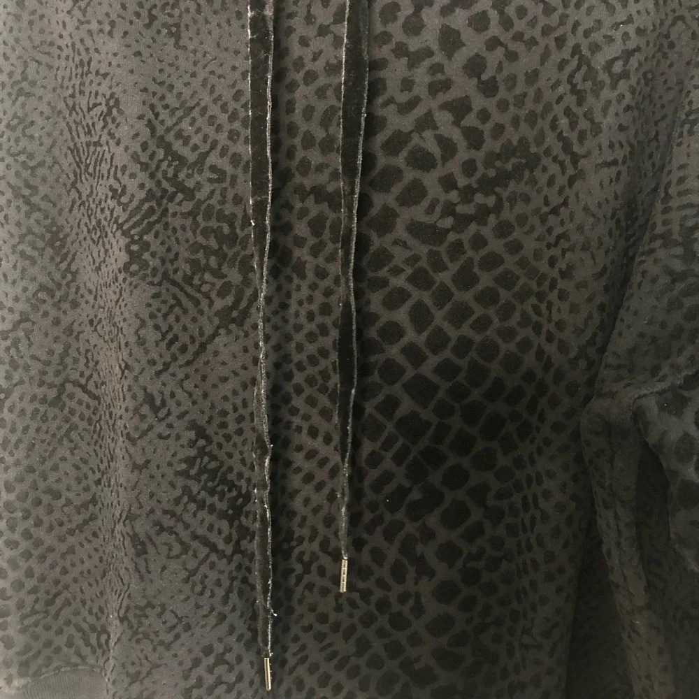 Rails Nico Black Flocked Cobra Hoodie Size Large - image 5